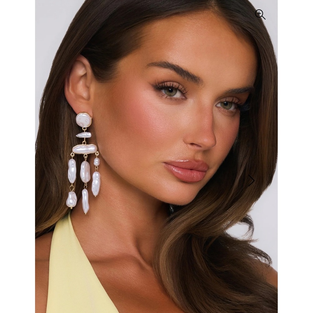 Hello Molly pearl statement earrings pierced